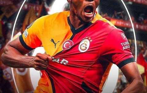 不同选择，不同命运！昔日意甲冠军双子星：一个追求名望，一个逐利