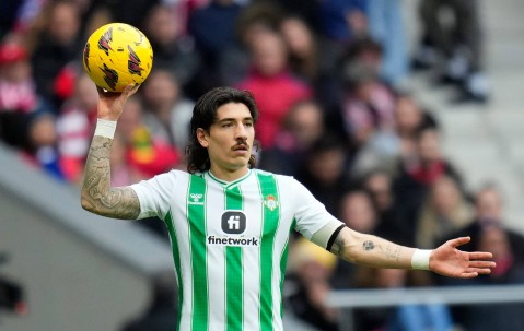 贝莱林：希望阿森纳和巴萨都能进欧冠决赛，我的心更偏向于枪手