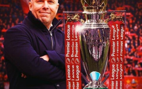 首个赛季夺冠！46岁少帅载入史册 缔造3大神迹 利物浦20冠追平曼联