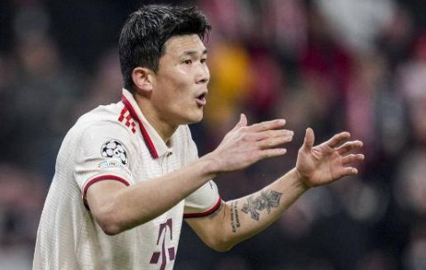 再见拜仁：甩卖5000万铁卫，蓄势待发迎战曼城皇马争夺15亿中场